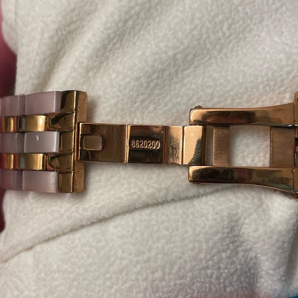 Kate Spade Watch - Picture 9 of 9